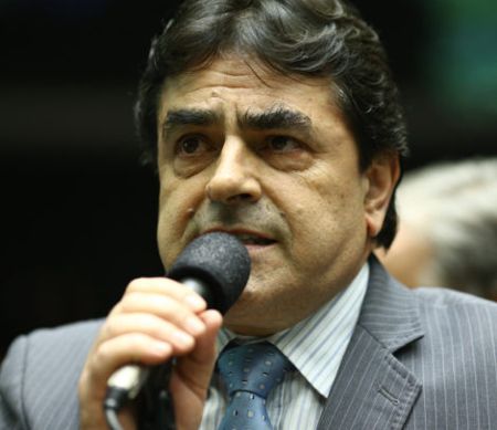 Domingos Sávio: “Votei a favor do projeto da terceirização porque ele é bom para os trabalhadores, para as empresas e para o Brasil”